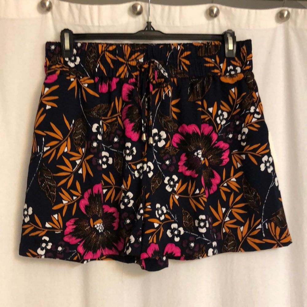 A NEW DAY women’s shorts XL